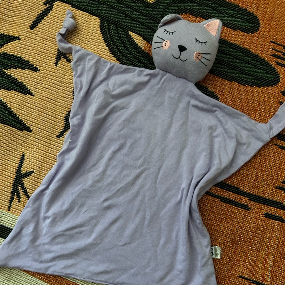 HTF Little Sleepies wisteria cat